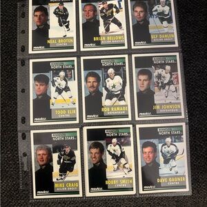 Huge Lot 90s Hockey Card Set - Blackhawks, Whalers, Blues, Jets, Capitals 147pc